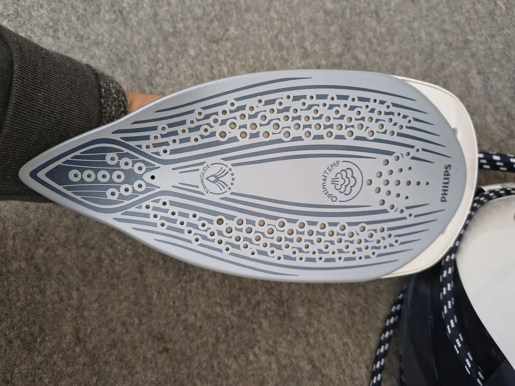 Žehlička s parným generátorom Philips CG 9635 - 4