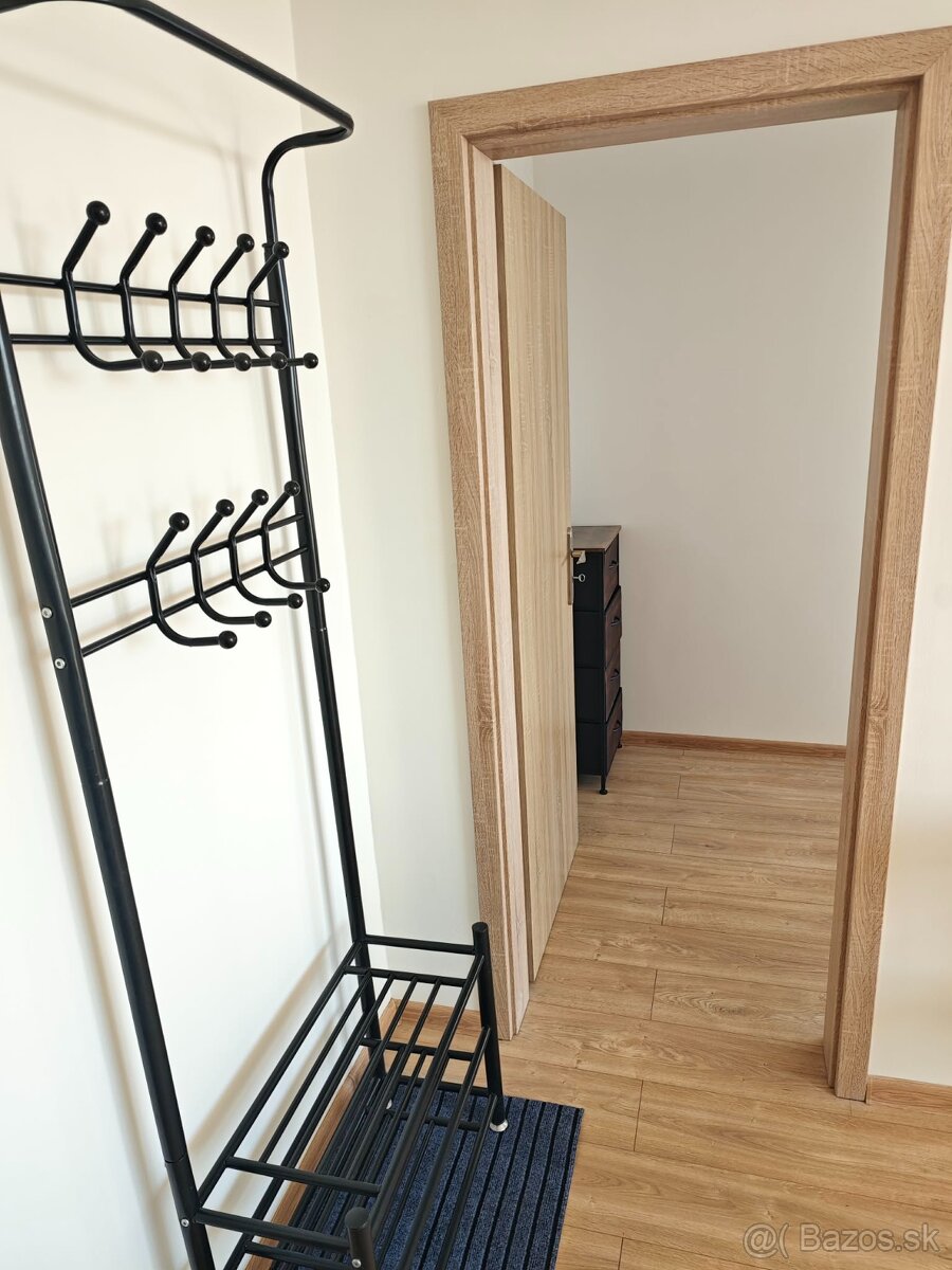 Prenajmem 1-izbový byt 35 m² Senec - 4