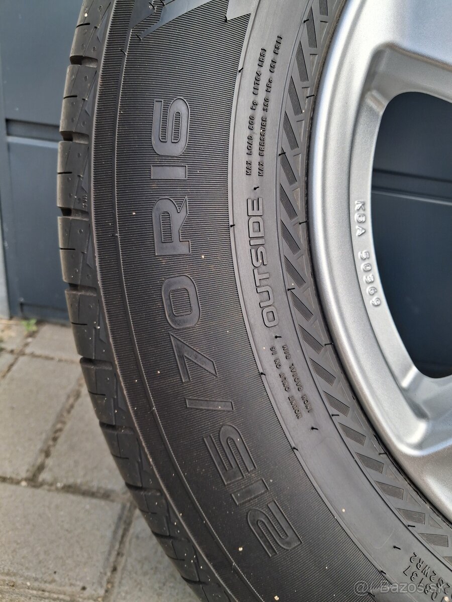 Nokian Wetproof SUV 215/70 R16 - 4