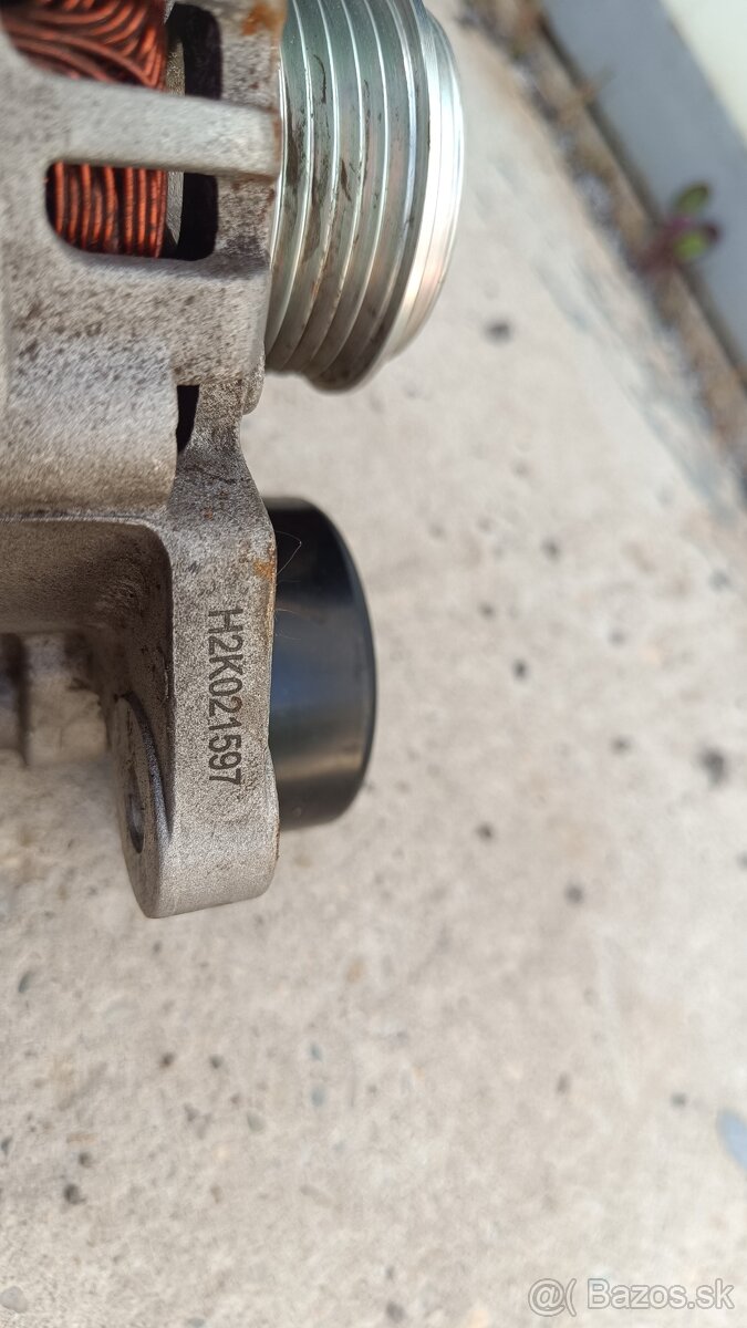 Alternátor kia Hyundai nový 120A jheeco 37300 2j060 - 4