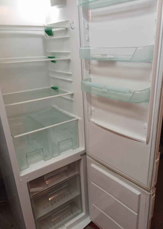 Predam chladnicku Electrolux - 4