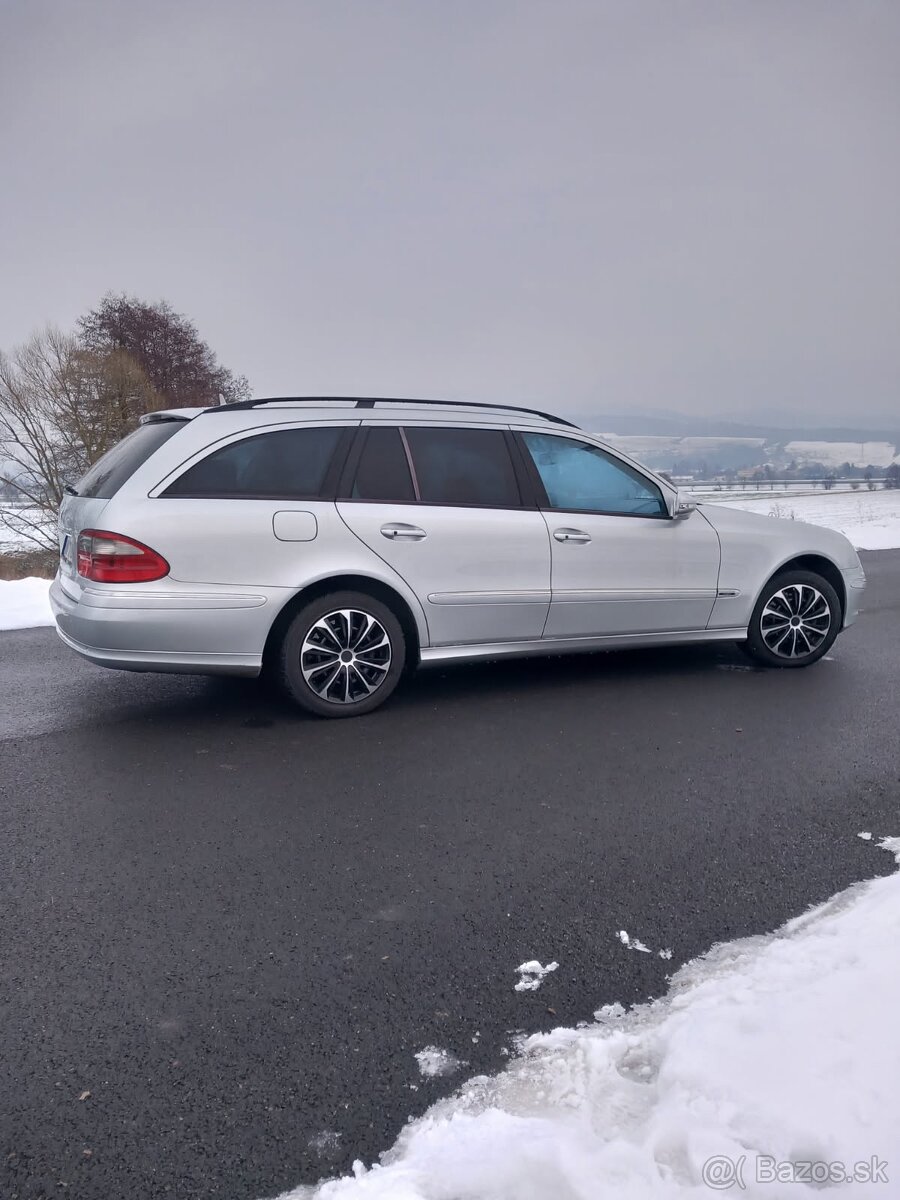 Mercedes-Benz E 320 CDI 4MATIC W211 - 4