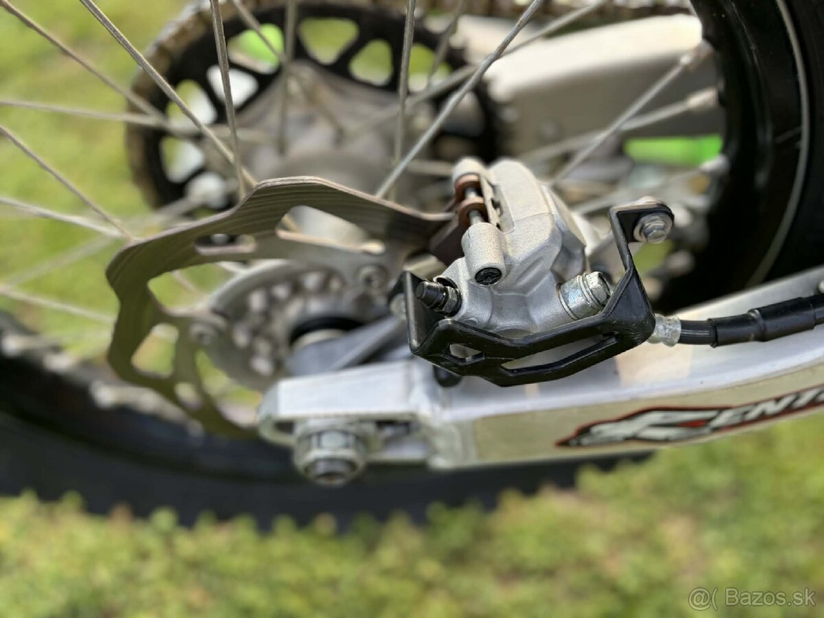 Kawasaki kxf 450 - 4