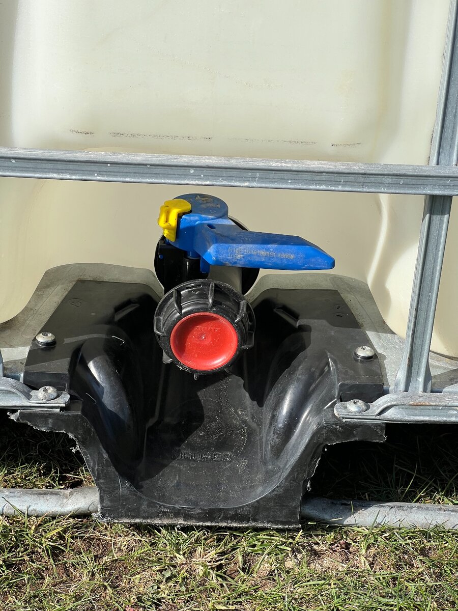 IBC Kontajner 1000 Litrová Nádrž - 4