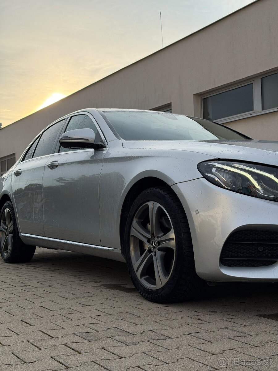 Mercedes-Benz E220d - 4