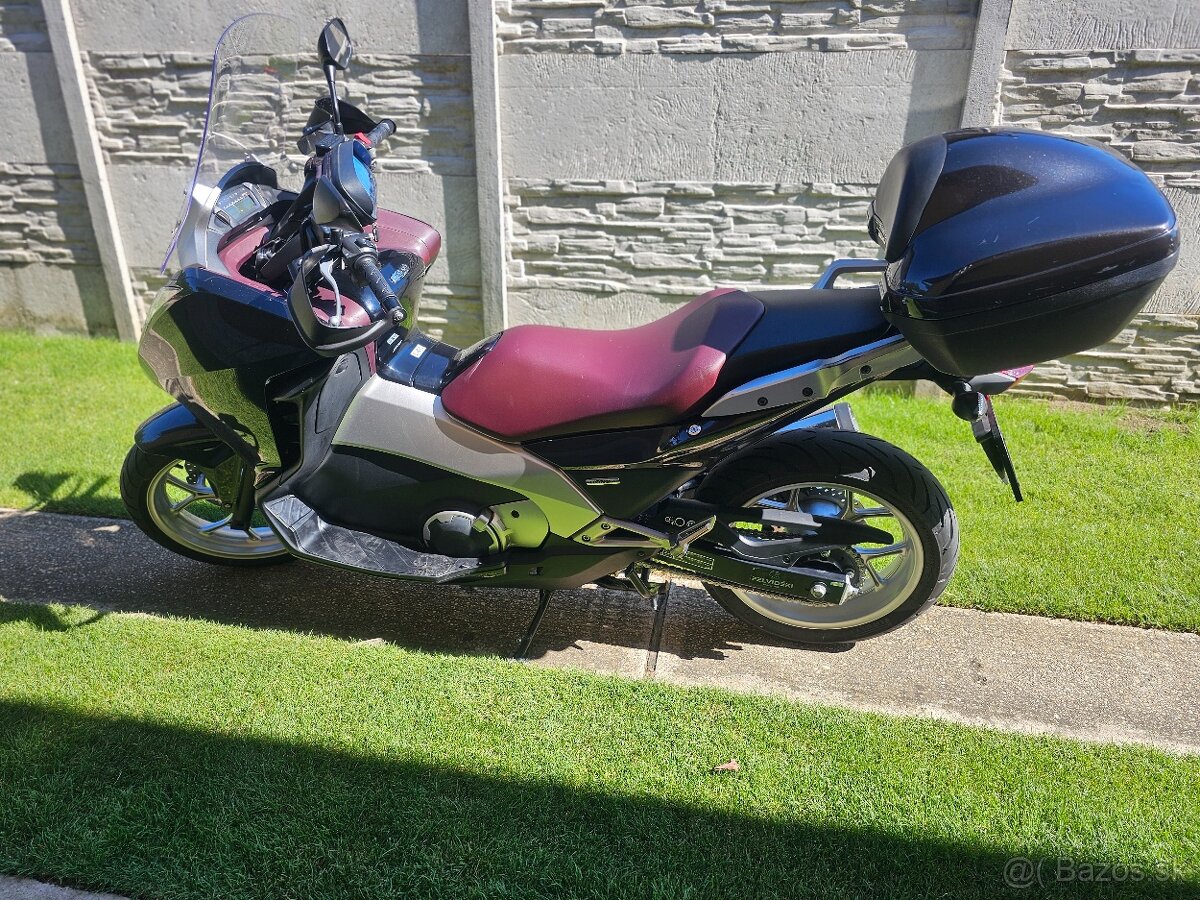 Honda NC700D Integra - DCT automat - 4
