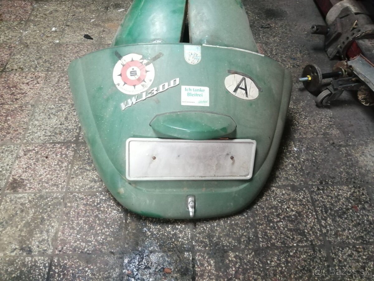 Wolkswagen chrobák 1972 plechy - 4