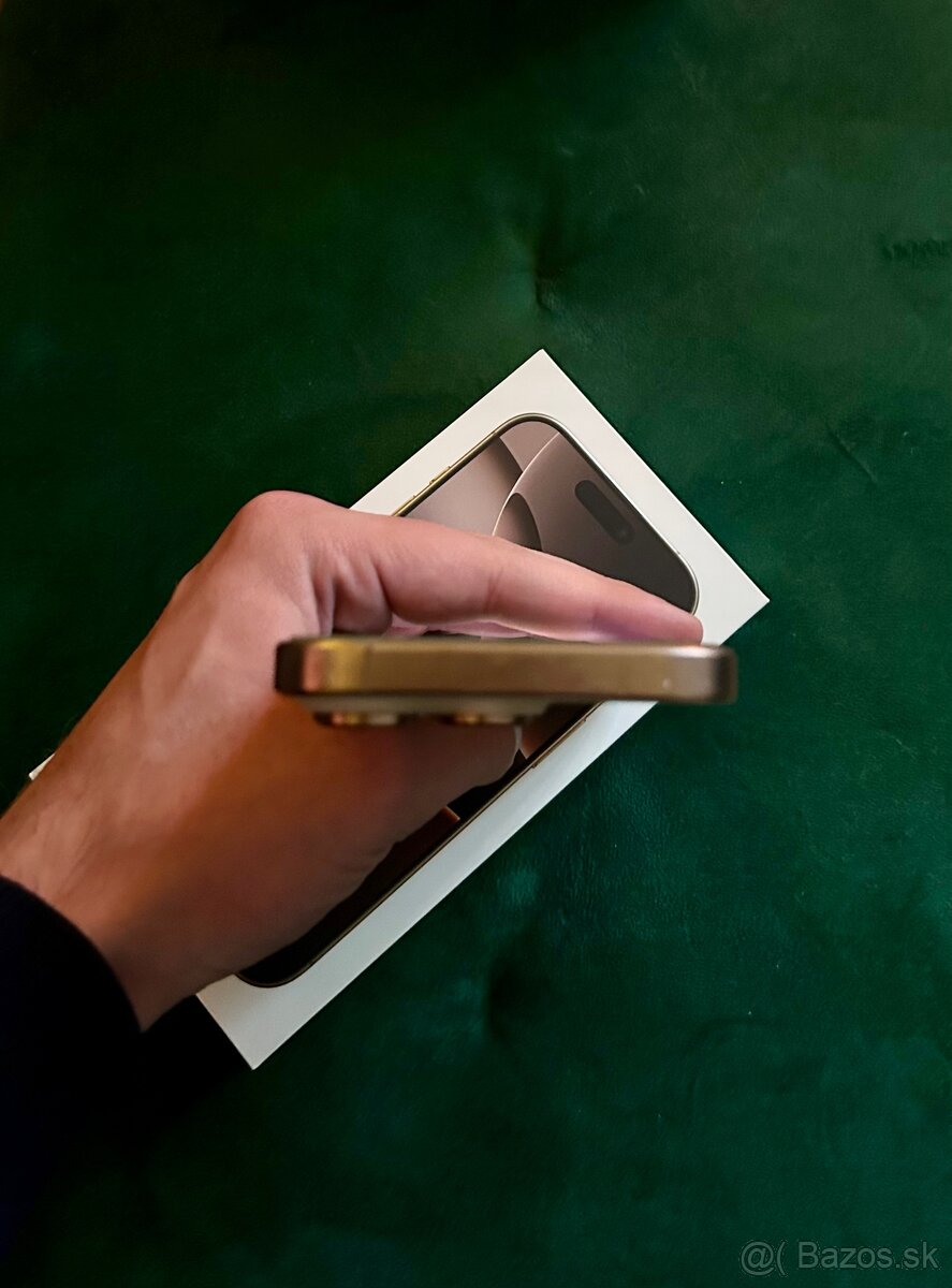 iPhone 16 Pro 128GB Desert Titanium - 4