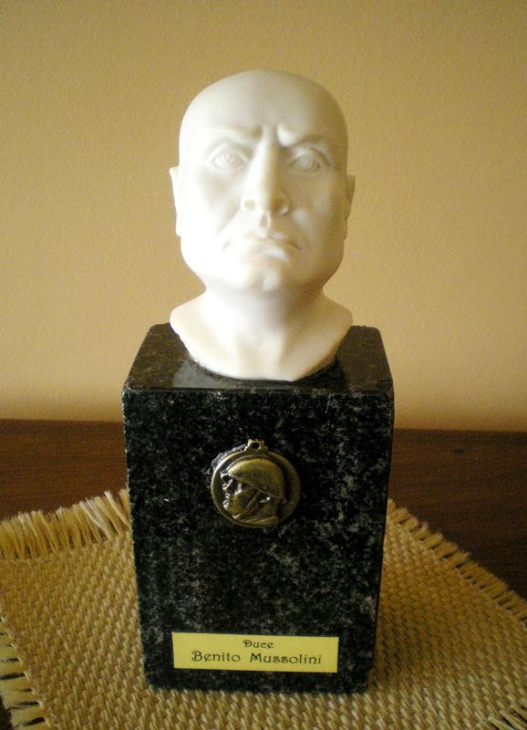 Busta B. Mussolini - 4