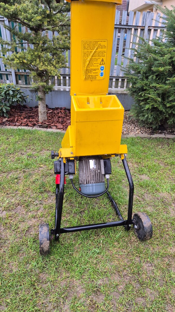 Predám drvič konárov ALKO 3Kw 380volt - 4