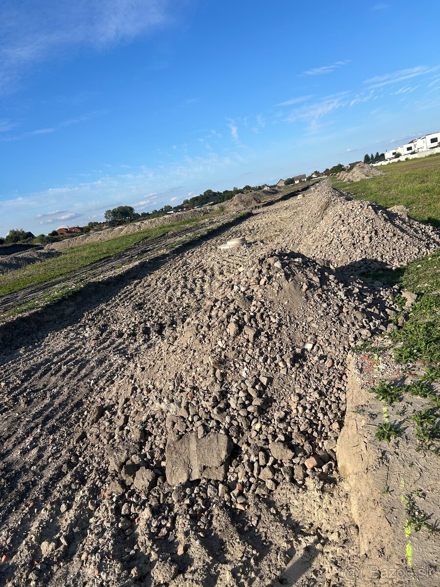 Predám stavebný pozemok v novovzniknutej časti Lehníc - 4