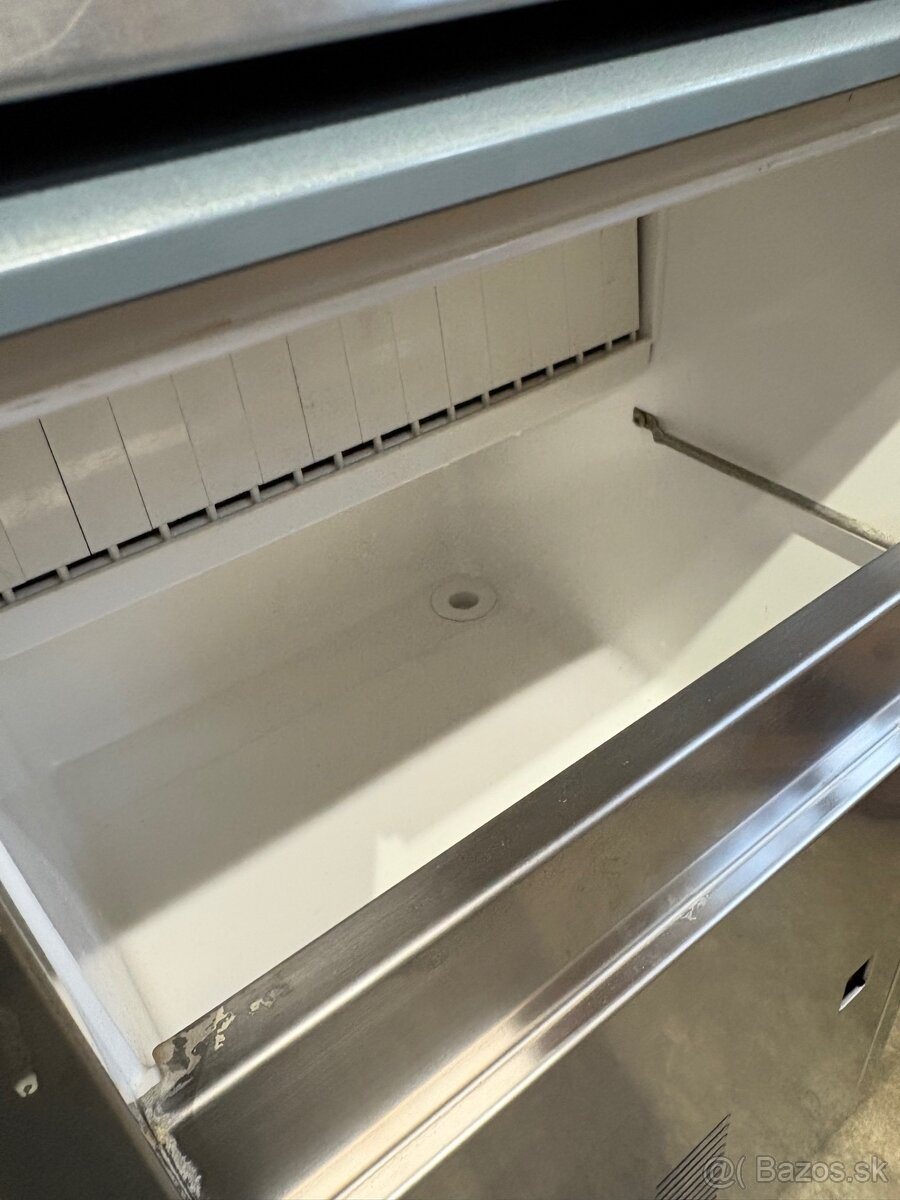 Predám Výrobník ľadu - nemrazí - 4