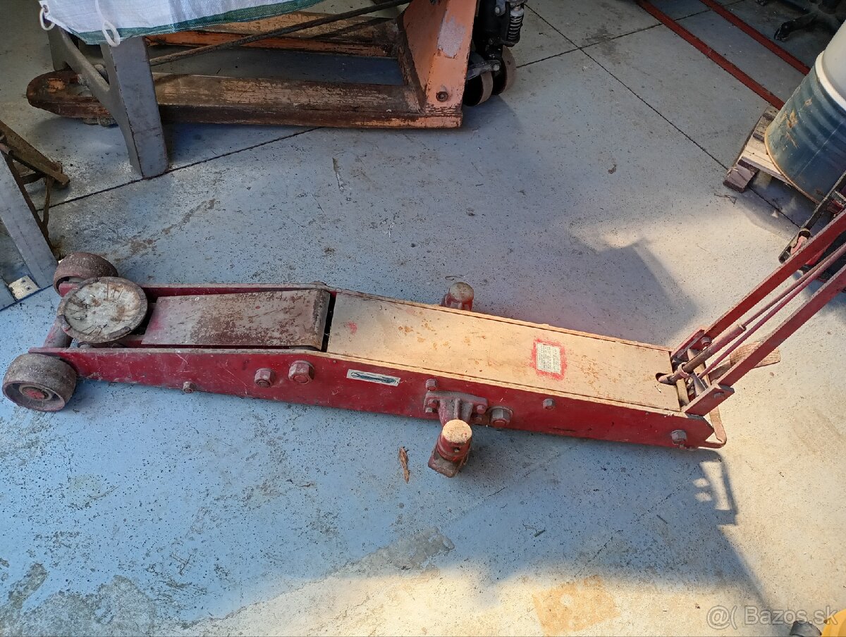 Zdvihák nízkoprofilový hydraulický 5T - 4