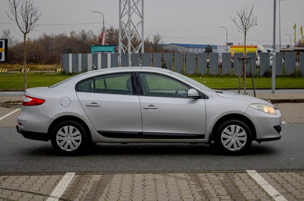 Renault Fluence 1.6 16V 81kW MT/5 - 1. majiteľ - 4