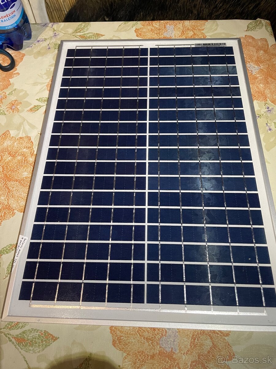 Predam solárnu nabíjačku autobaterii - 4