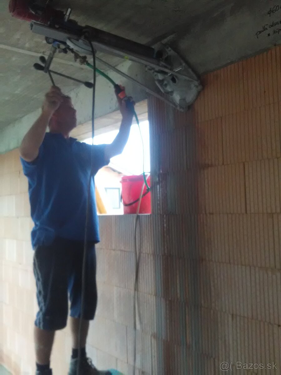 JADROVÉ VŔTANIE - 4