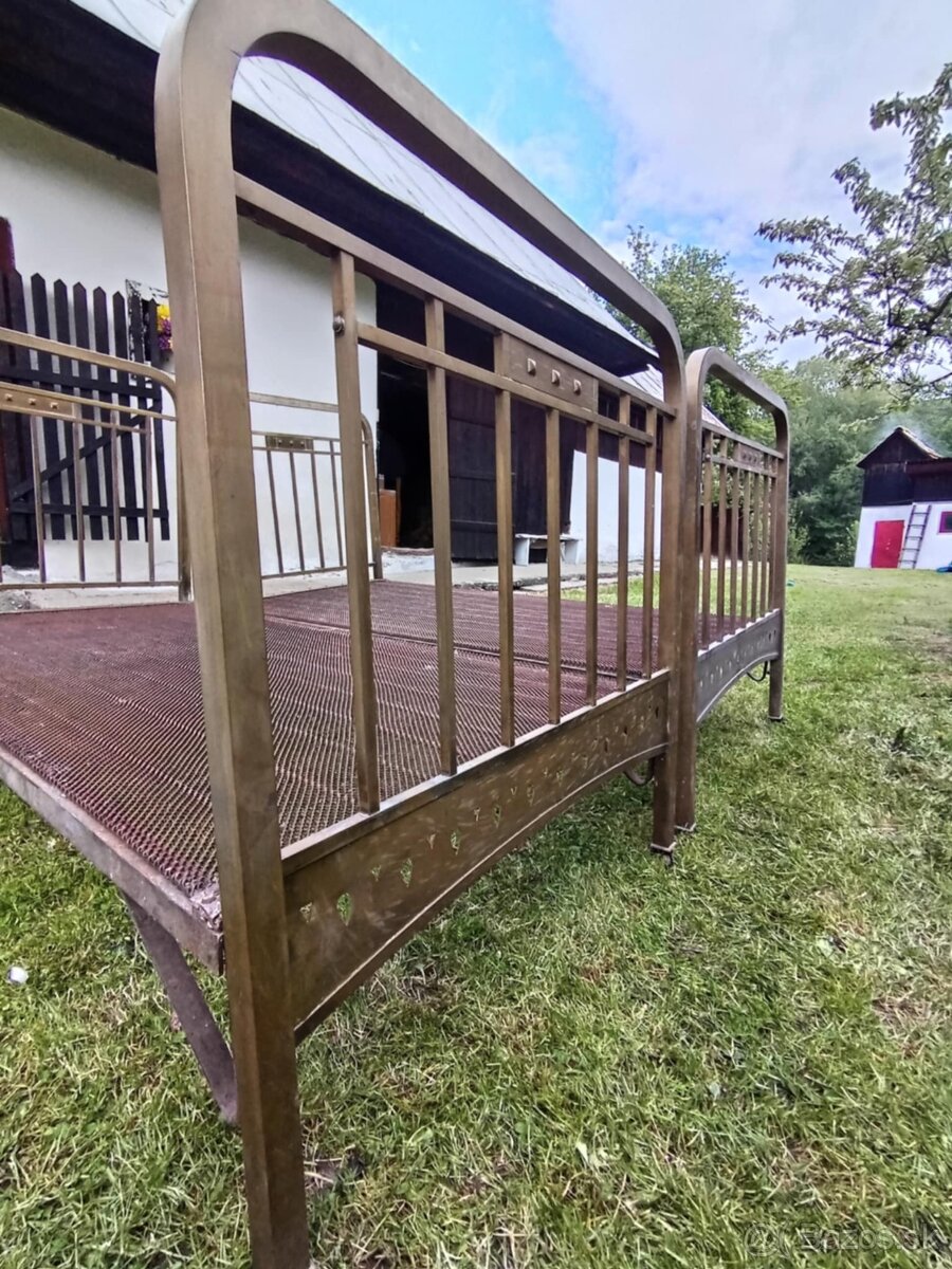 Starožitný nábytok - 4