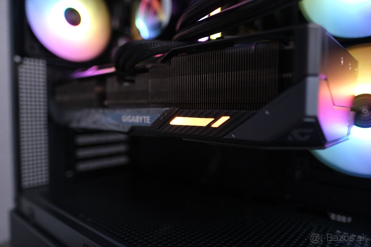 Herný PC, Ryzen 9 9950X, RTX 5080, 32GB RAM, 2TB SSD - 4