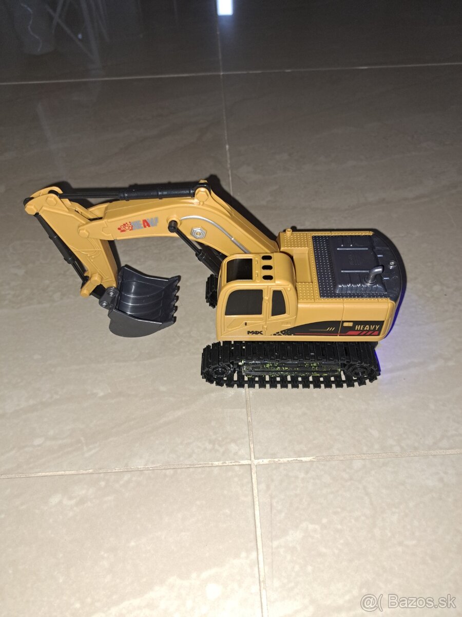Bager na diaľkové ovládanie - 4