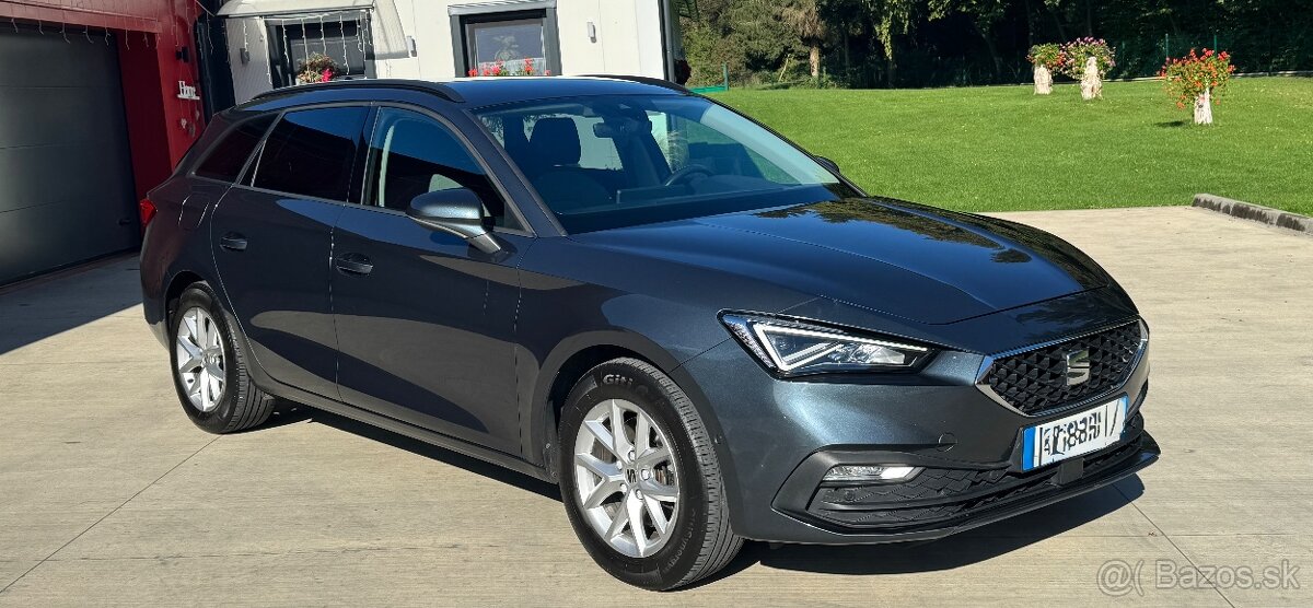 SEAT LEON ST 2.0 TDI Virtual/Kessy/DSG - 4