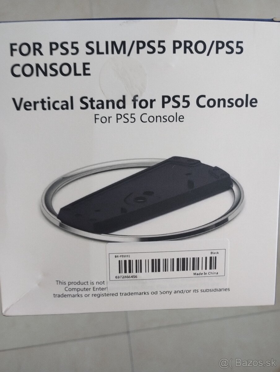 Vertikalny stojan na Playstation 5 a PS5 Slim - 4