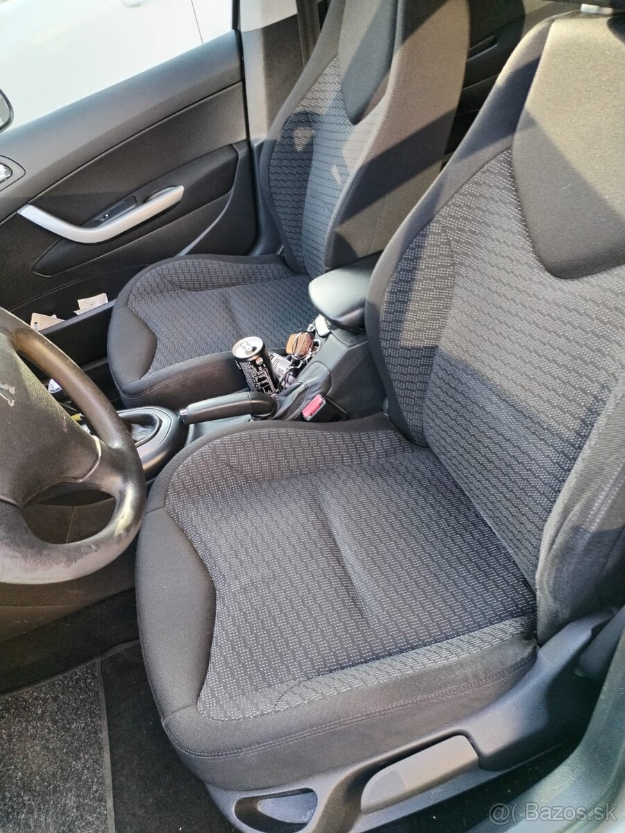 Peugeot 308 SW - 4