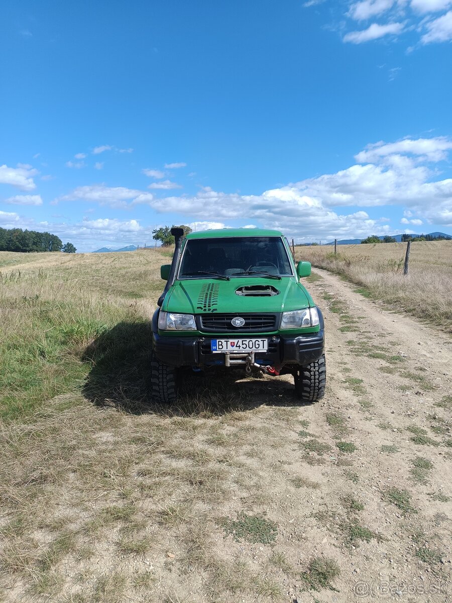 Hyundai Galloper - 4