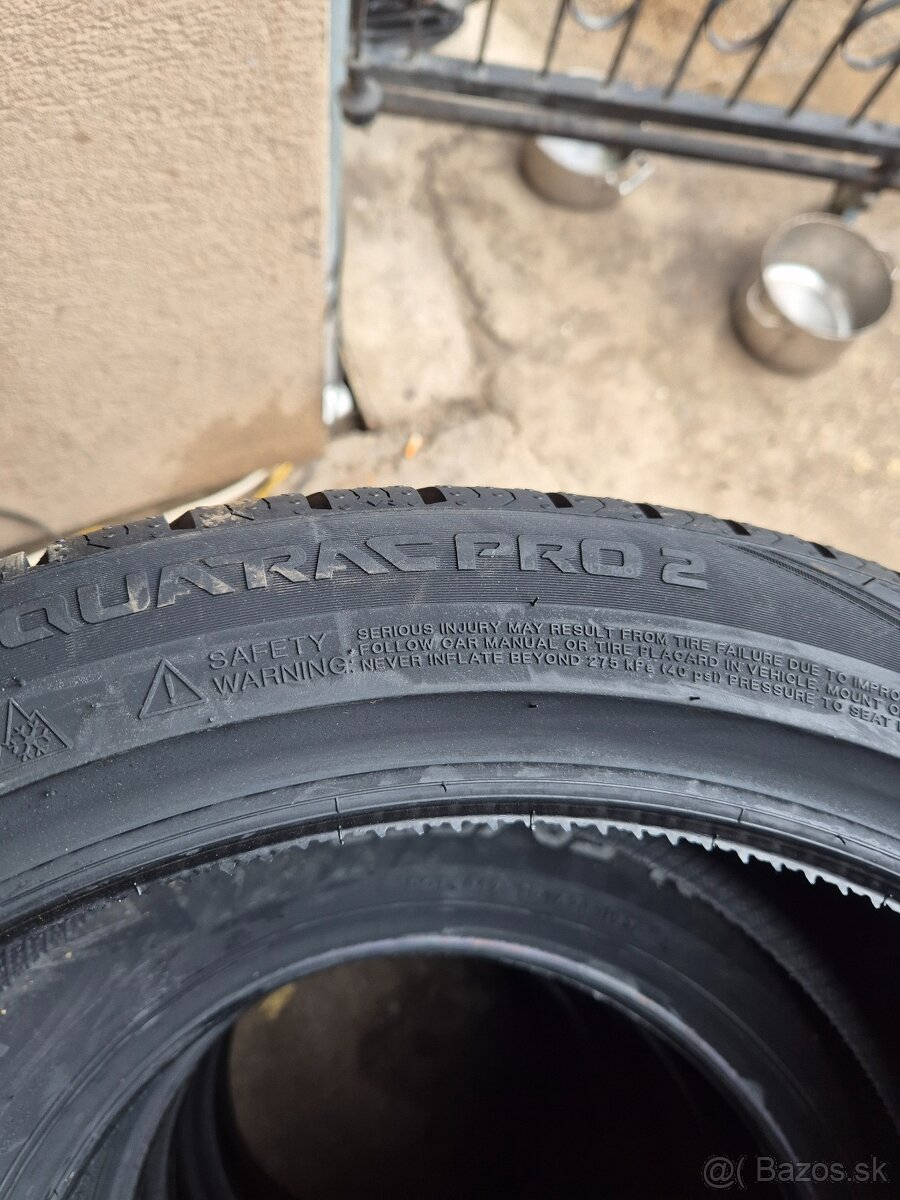 235/40 r19 - 4