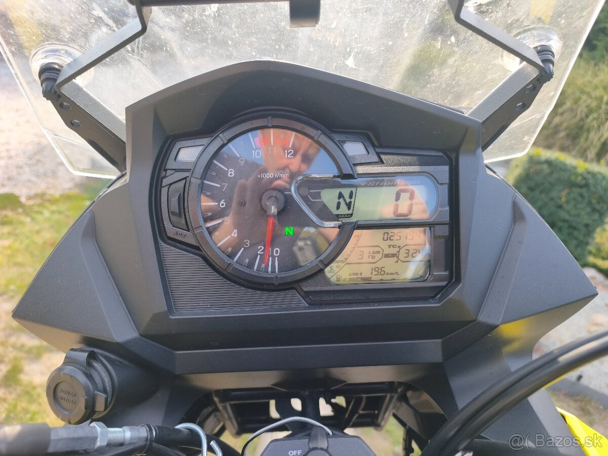 Suzuki V-strom 650 - 4