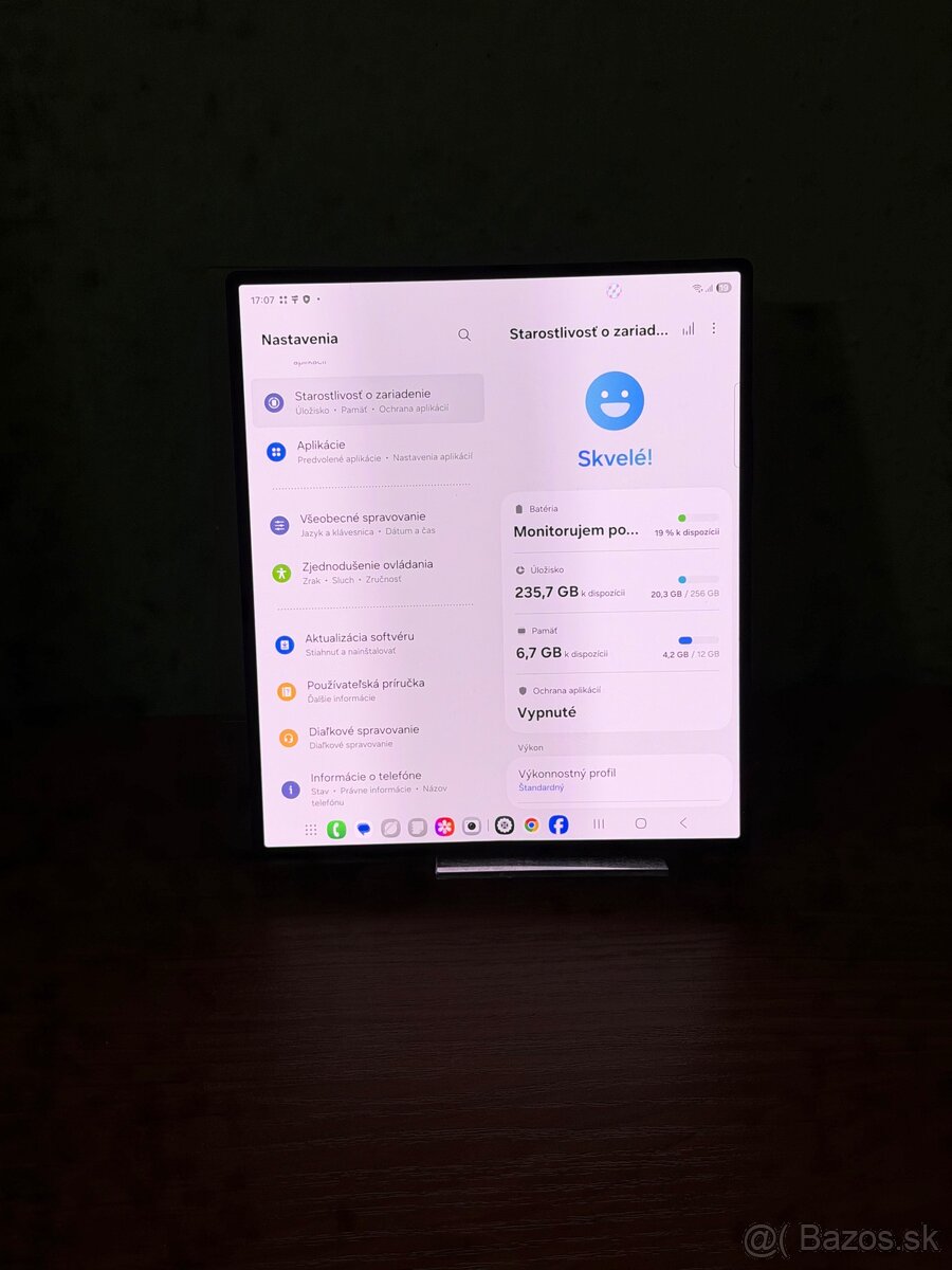 Dobrý deň Ponúkam na predaj Samsung Galaxy Z Fold 6 256GB - 4