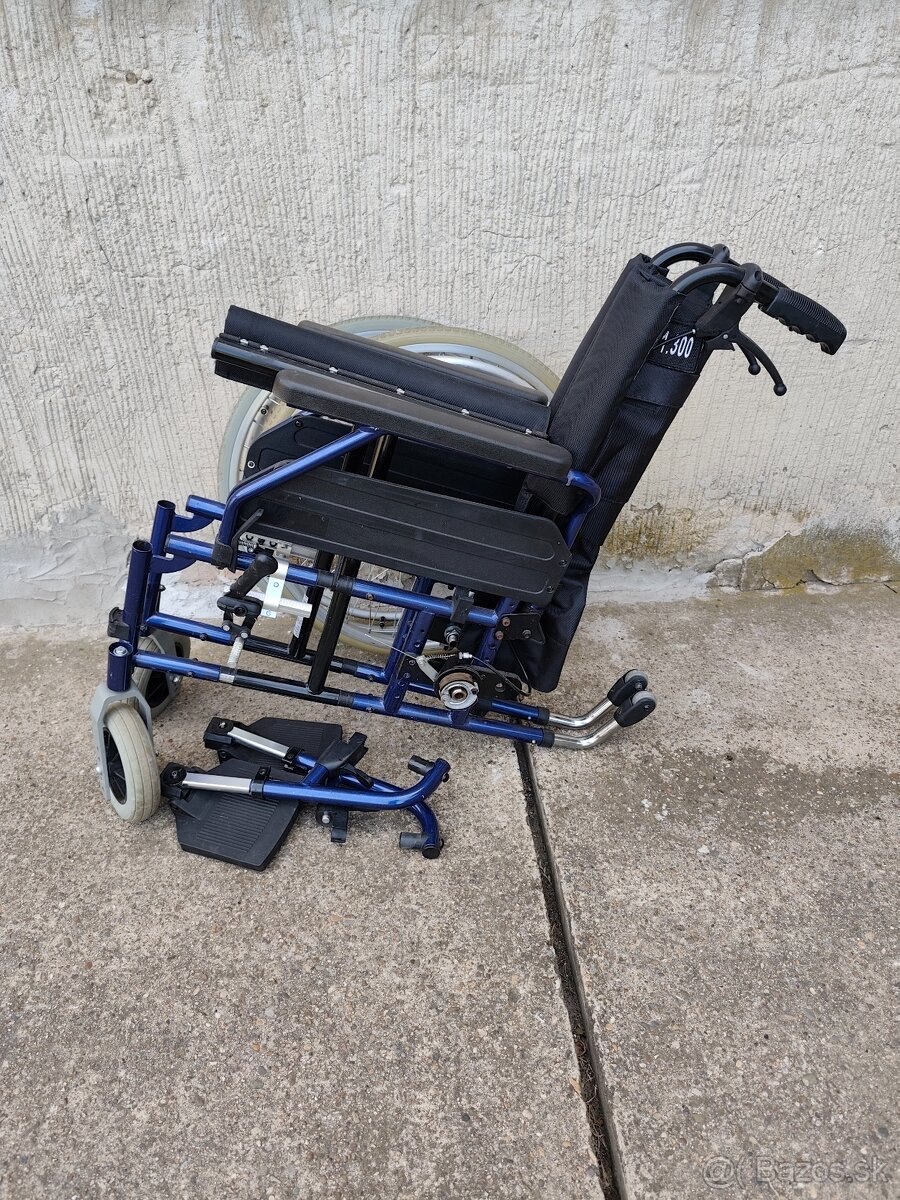 Skladací invalidný vozík - 4
