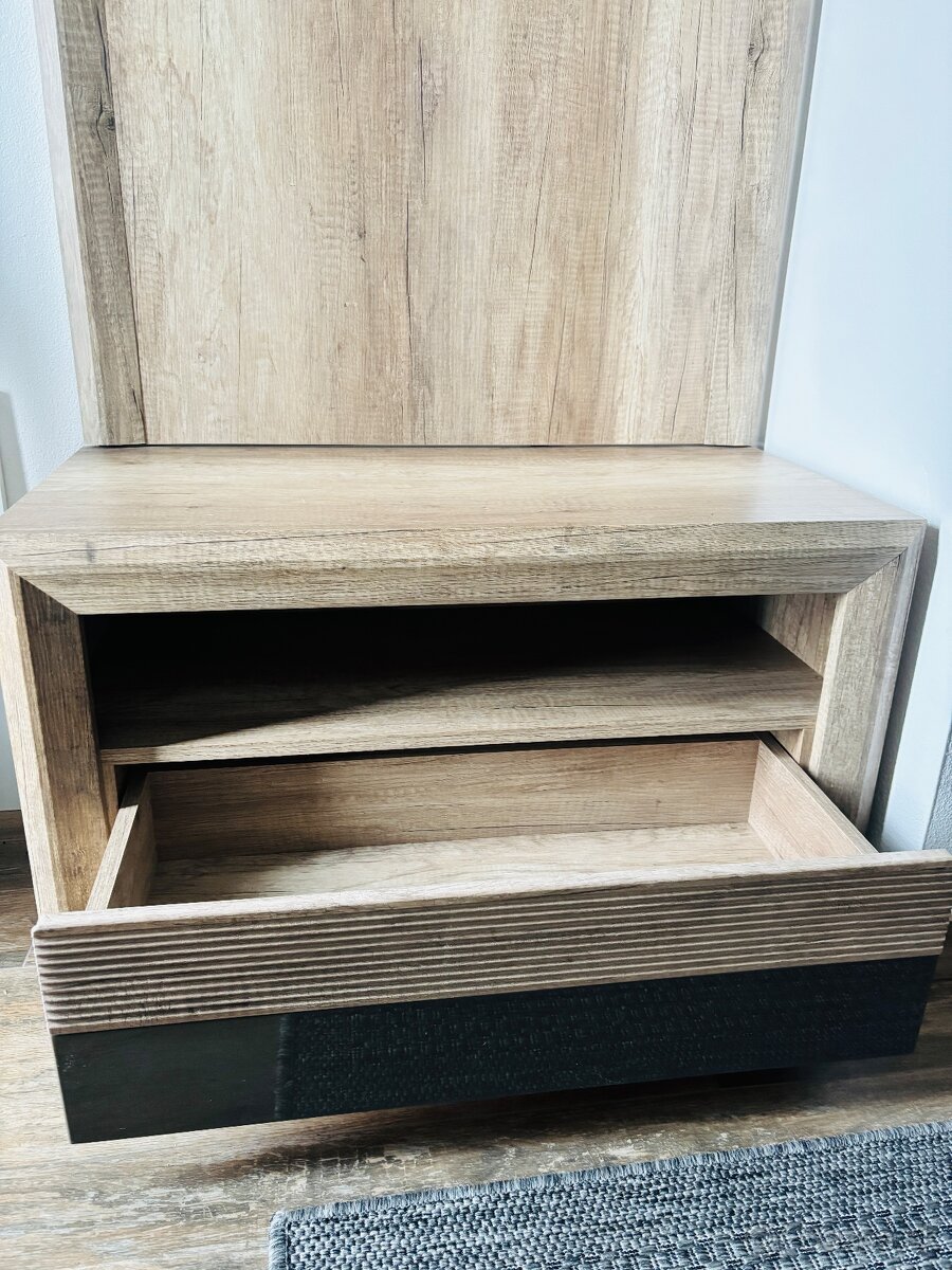 Predsienova zostava - 4