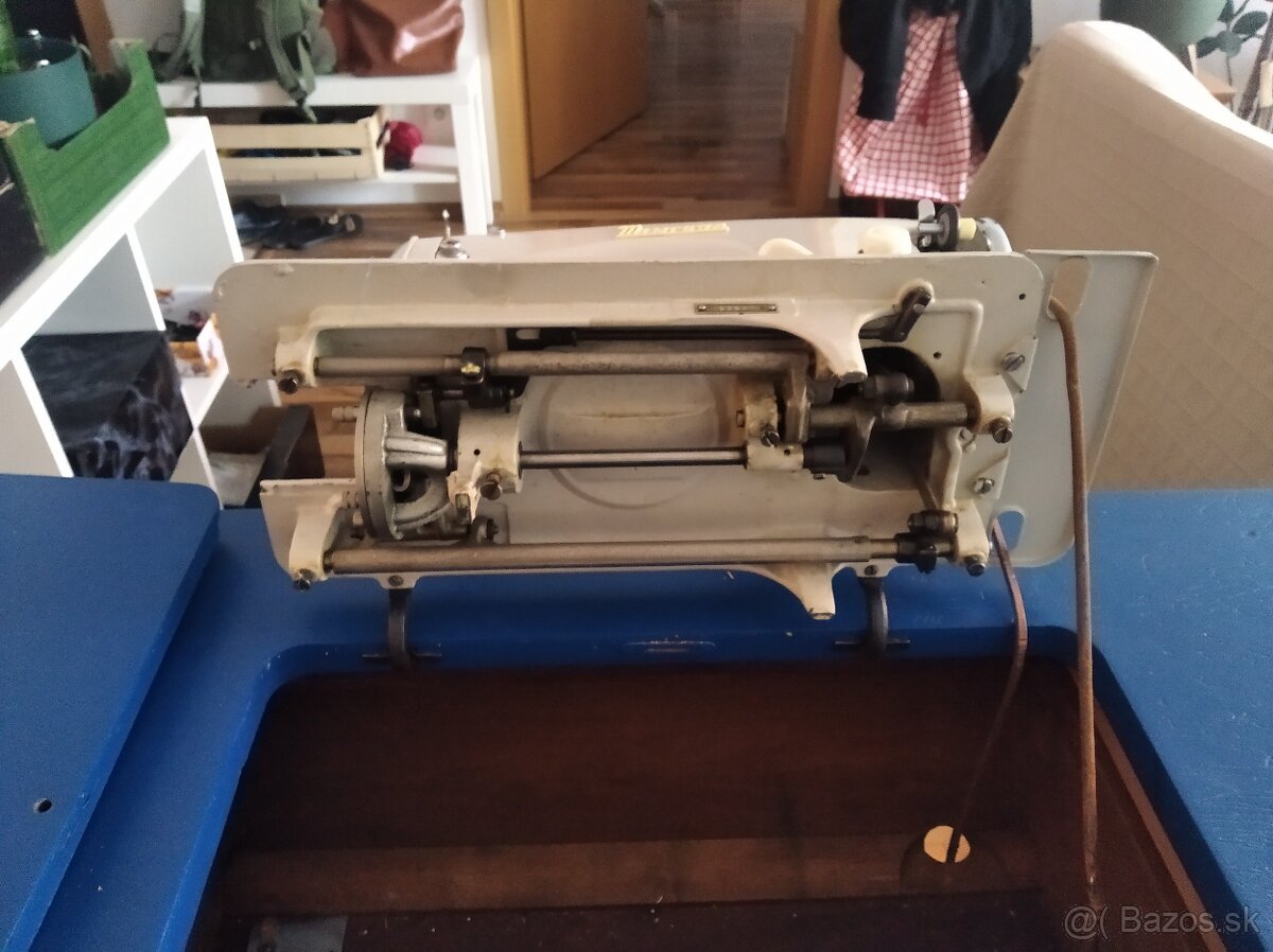 Minerva šijací stroj - 4