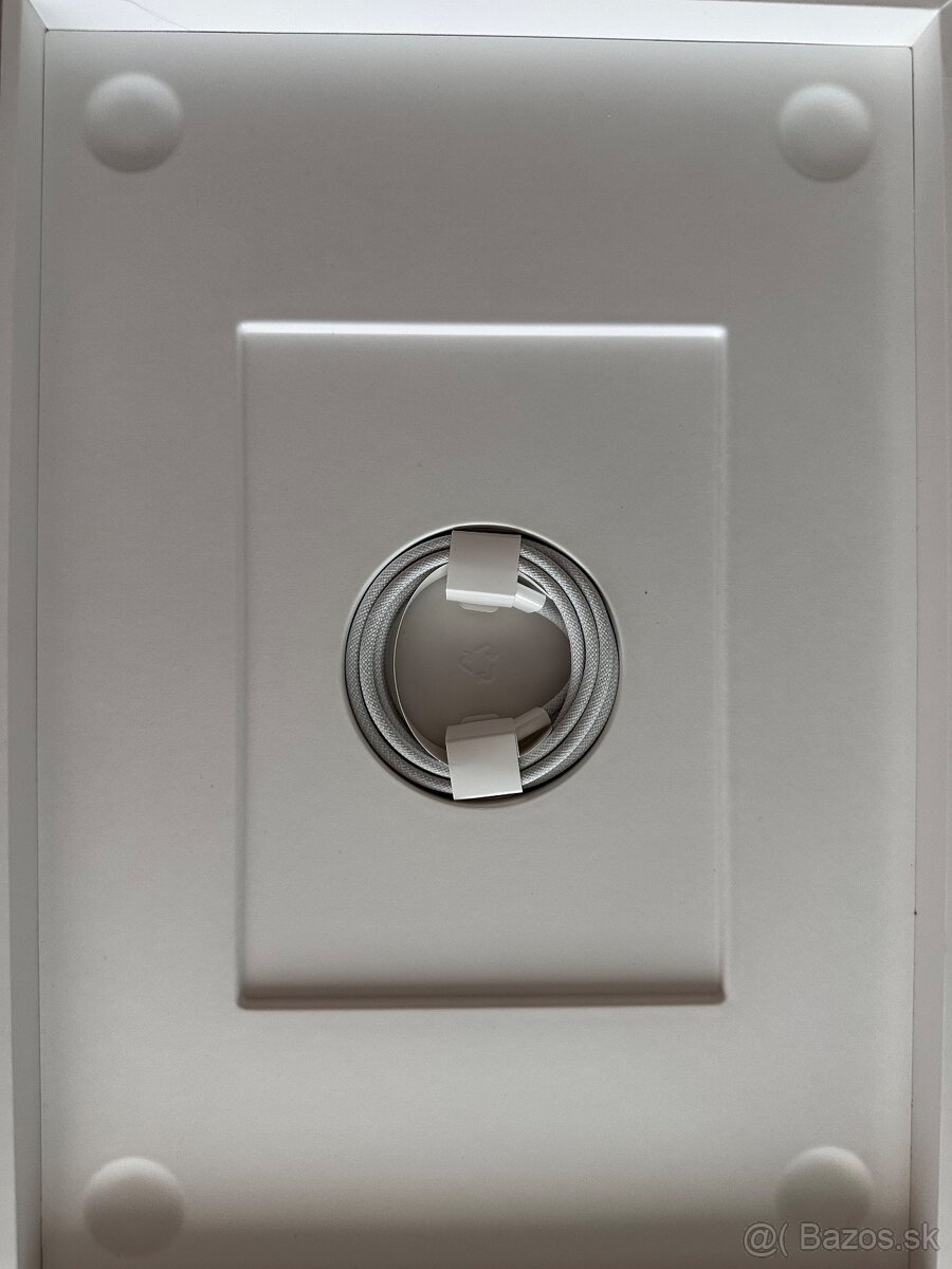 MacBook Neo - 4