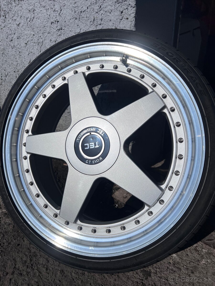 5x112 8.5j et30 r20 255/30r20 - 4