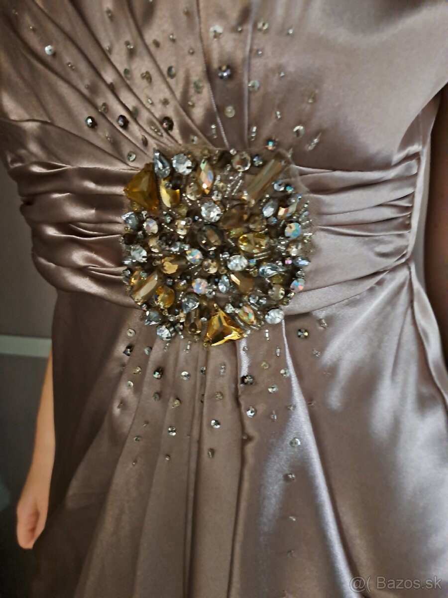 Zlaté šaty na stužkovú - 4