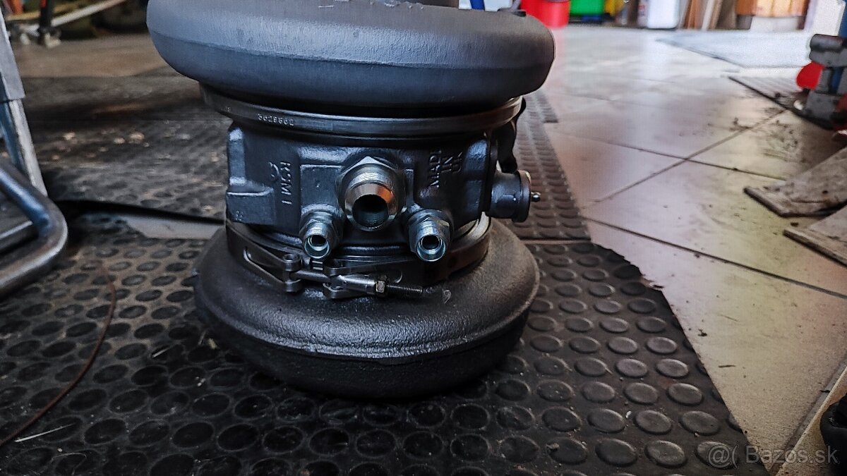 Predám turbo IVECO TRAKKER - 4