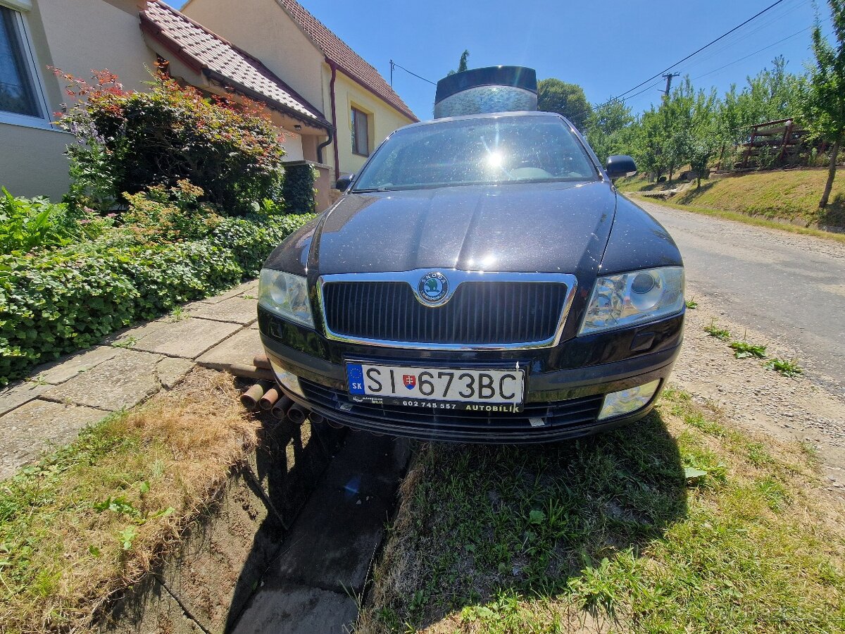 škoda octavia II sedan - 4