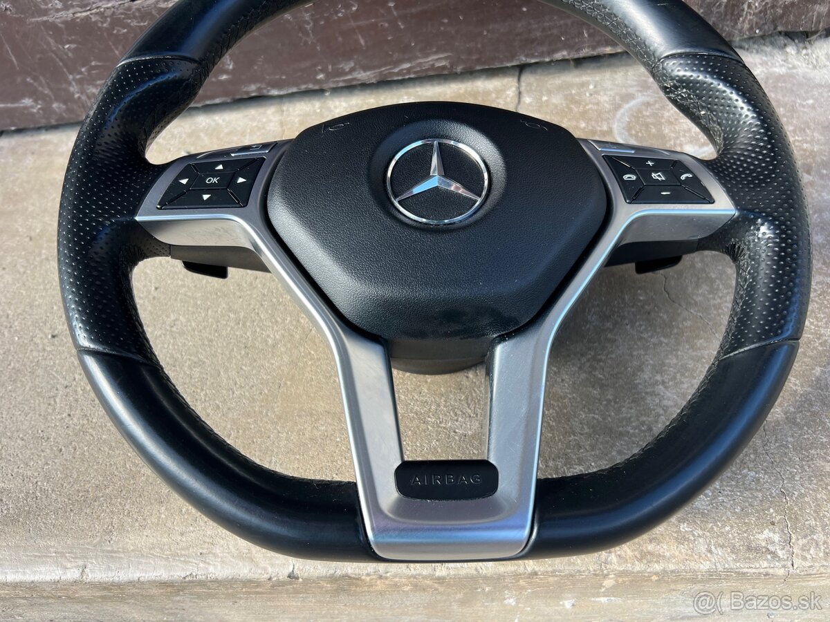 Mercedes AMG volant - 4