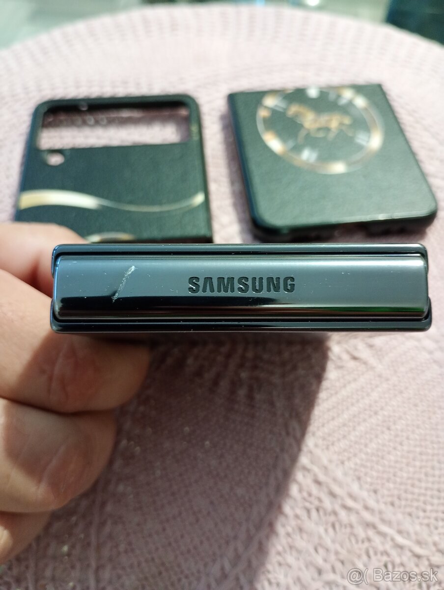 Predám Samsung Galaxy Z Flip 4 - 4