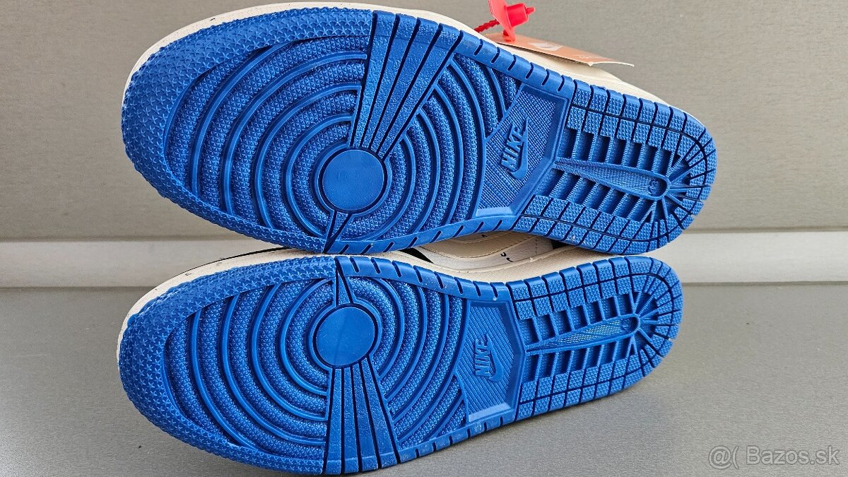 nike AIR JORDAN 1 "Travis Scott" - 4