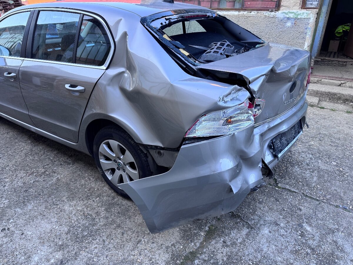 Škoda Superb 2.0 TDI DSG - 4