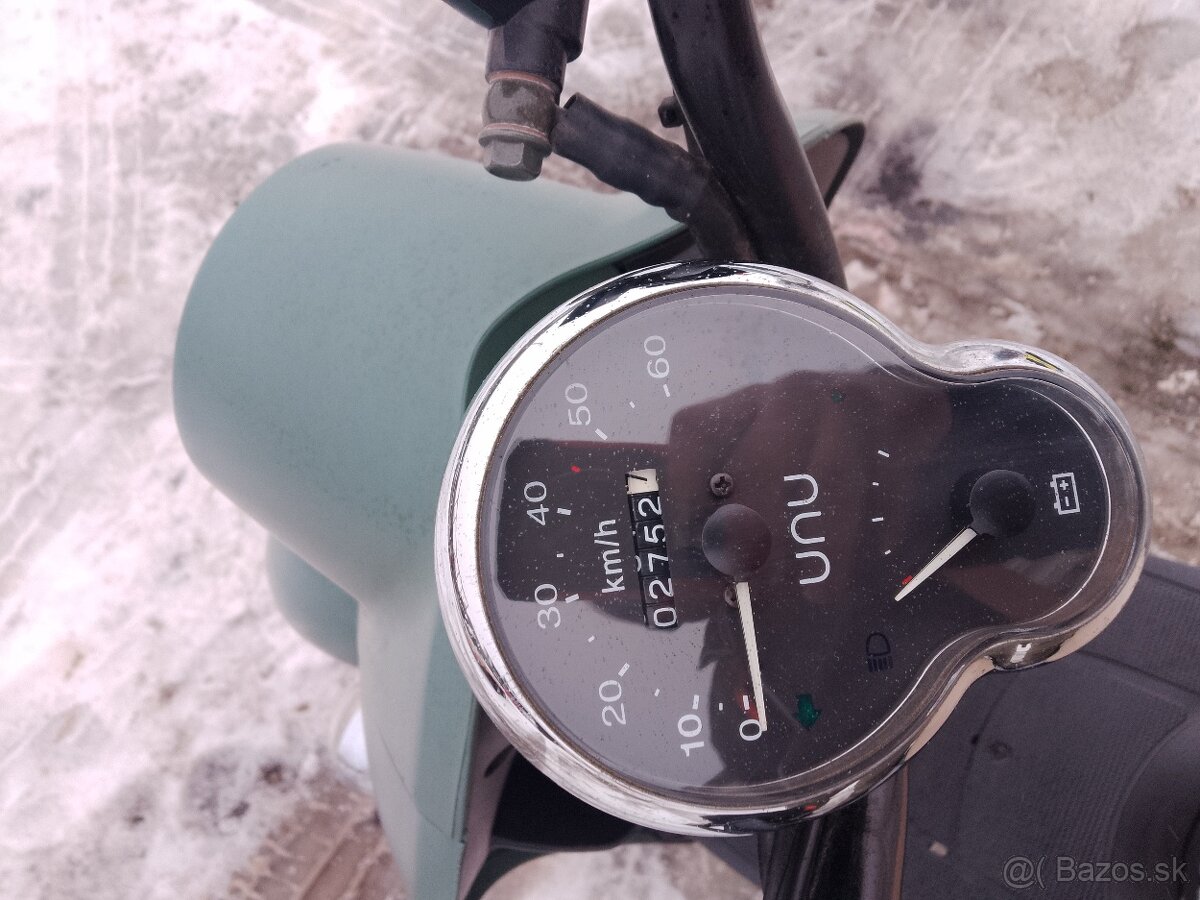 Unu elektroskuter - 4