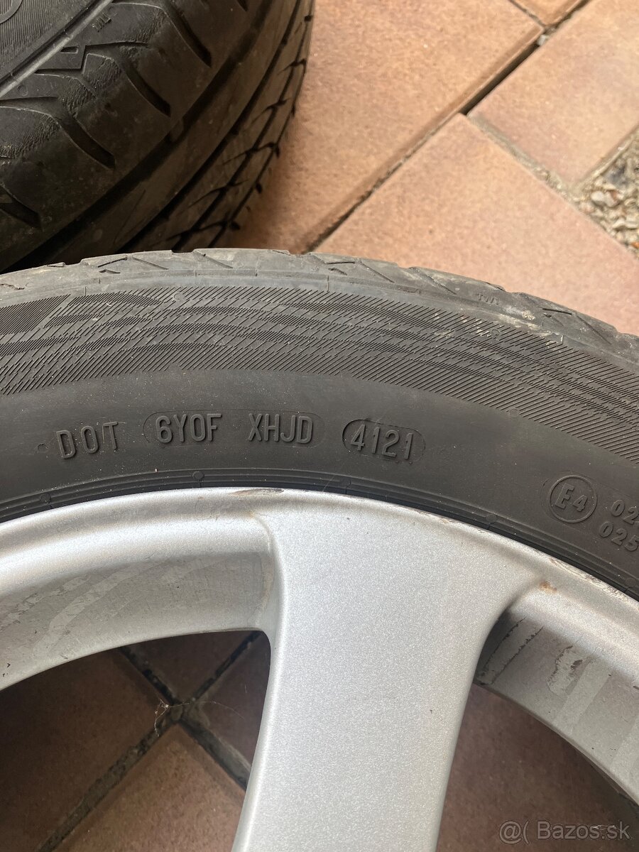 205/55 R16 letné + disky - 4