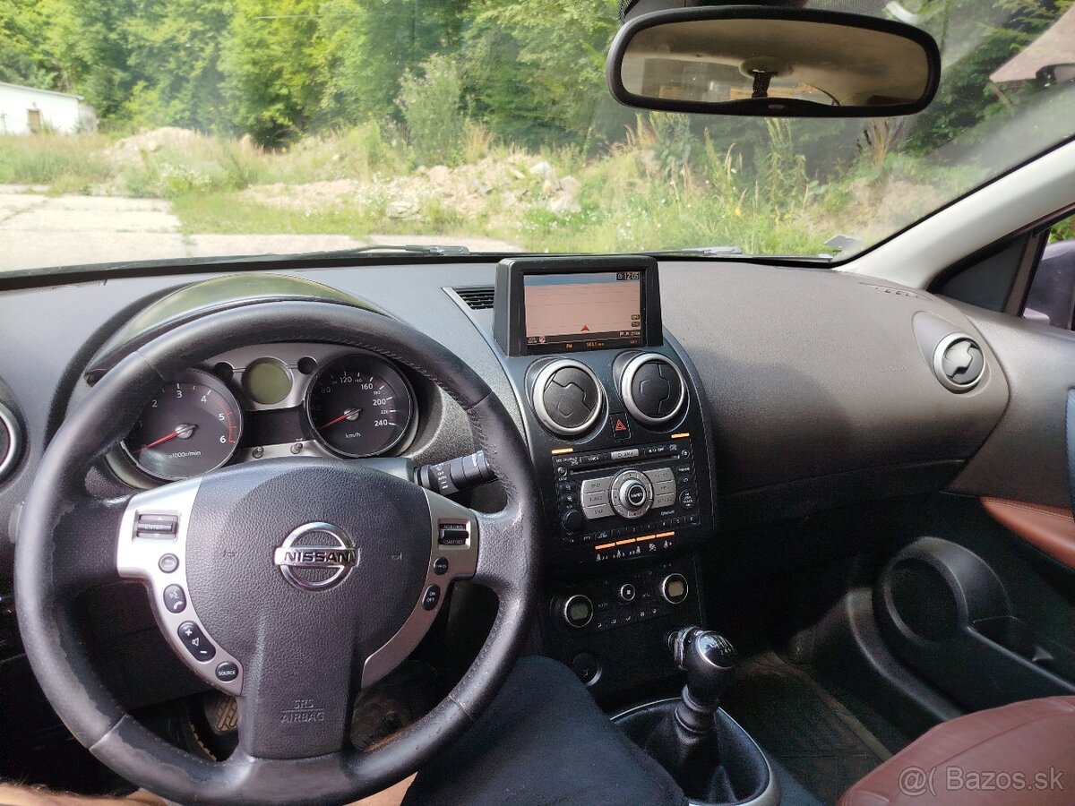 Predám Nissan Qashqai 2.0 dCi - 4