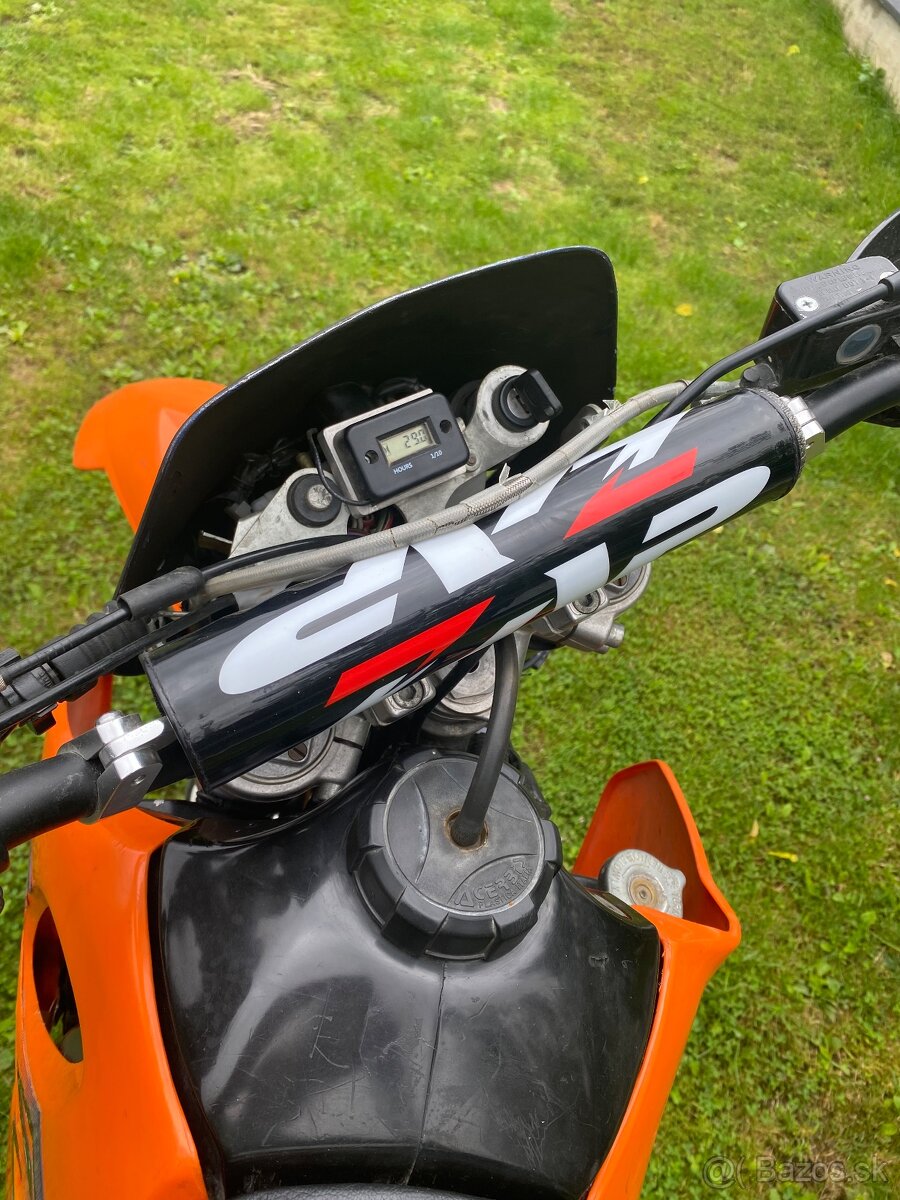 KTM LC400