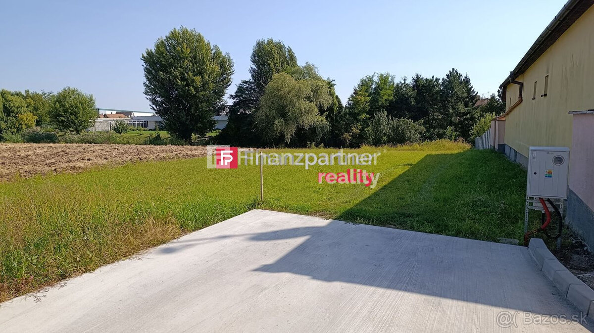 Romantický stavebný pozemok v obci Gáň, Galanta - 4