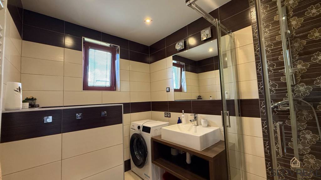 SLOVREAL - Predaj rodinný dom v obci Voznica - 4