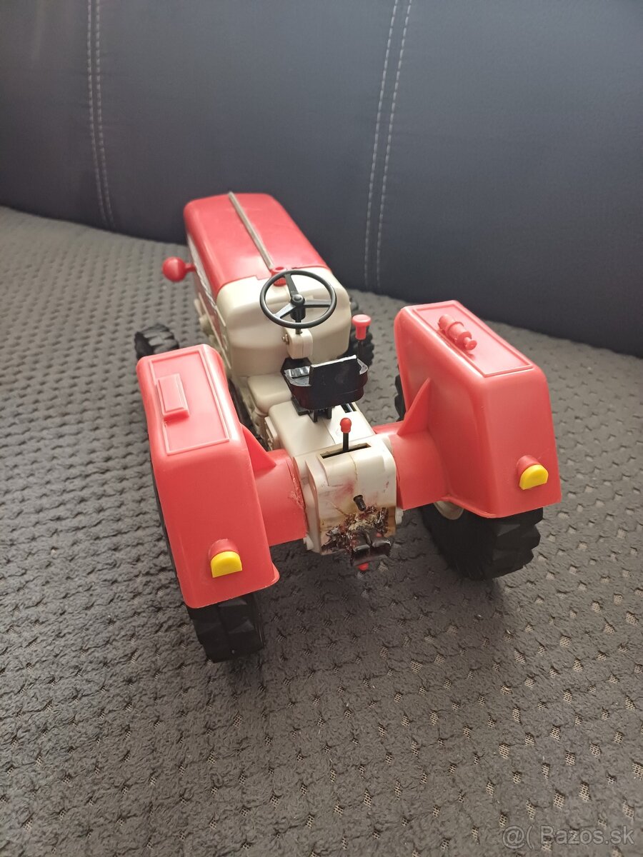 Predám traktor piko anker. - 4