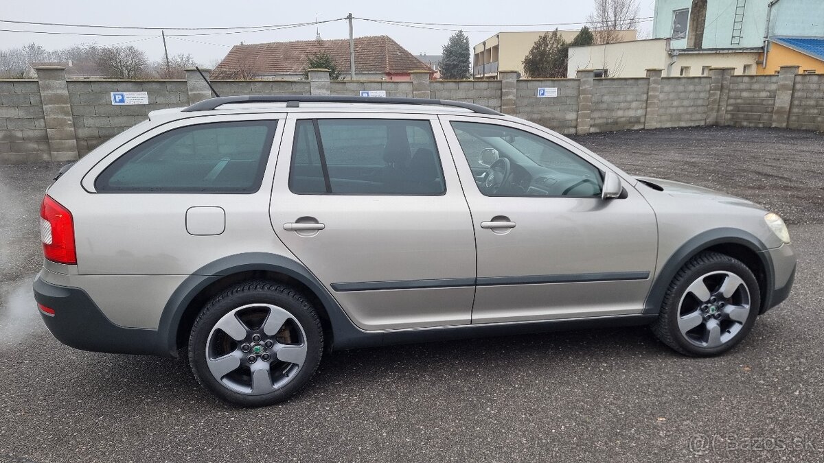 Škoda Octavia Combi 2.0 TDI CR DPF 4x4 Scout za 8.990 € - 4